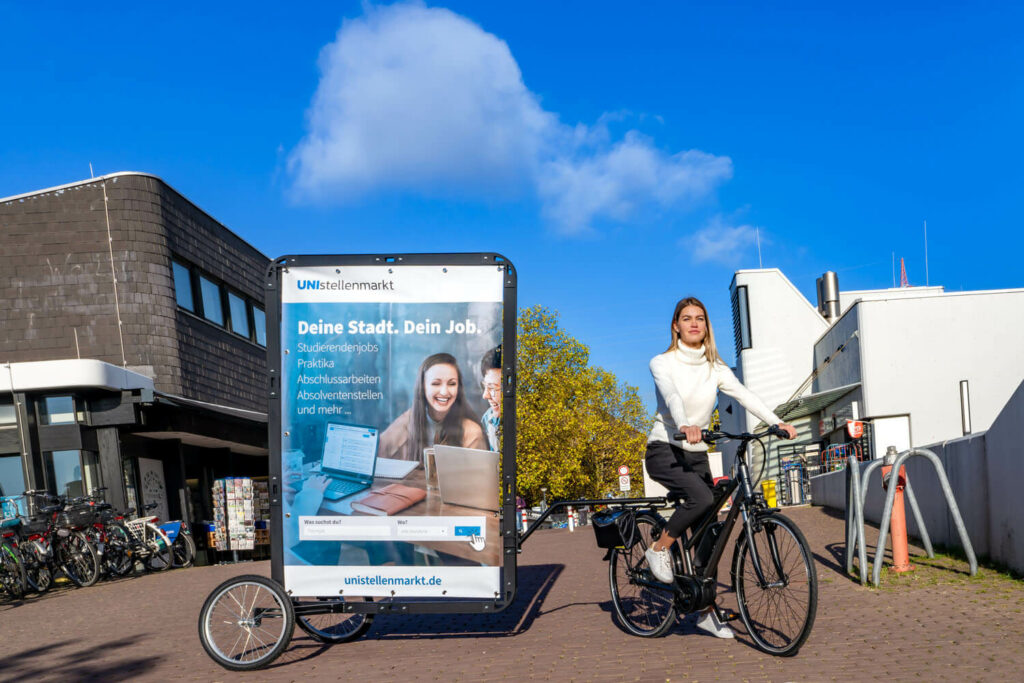 Fahrradwerbung in Düsseldorf auf dem Campus