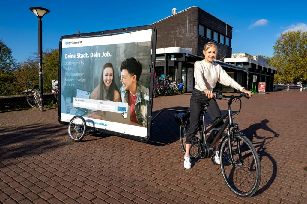 Fahrradwerbung zieht die Blicke der Zielgruppe an